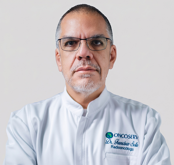 Dr. Francisco Solís - Oncólogo Radioterápico Oncoserv